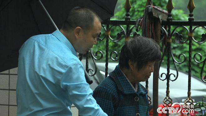 致富經(jīng):讓懶豬變勤快 年入千萬財(20171010)